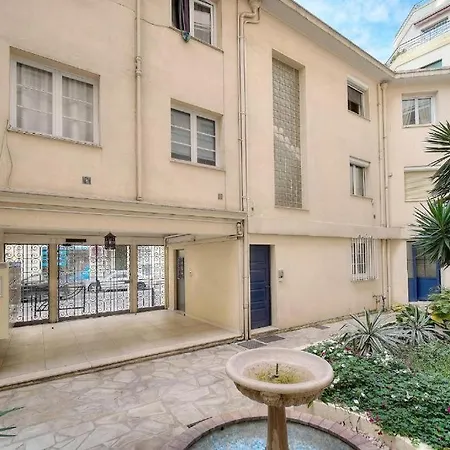 Apartment Rive Bord De Centre